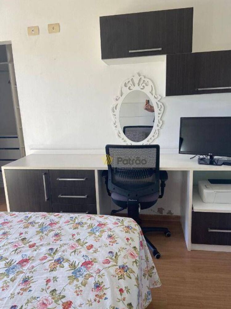 Sobrado à venda com 3 quartos, 238m² - Foto 2