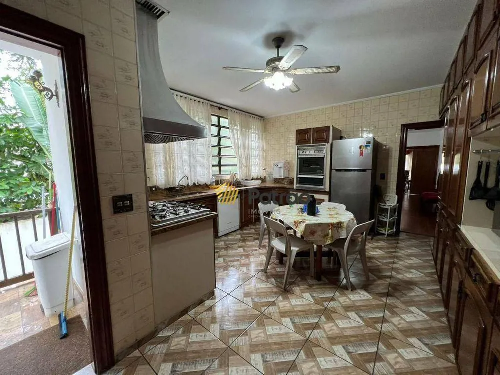 Sobrado, 5 quartos, 940 m² - Foto 7