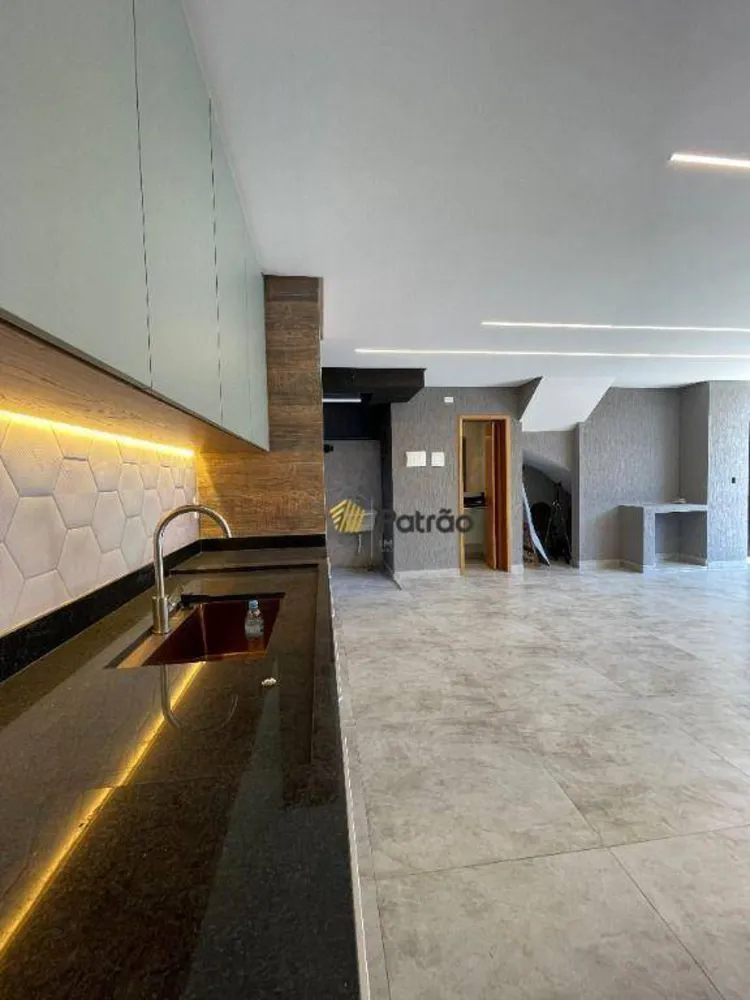 Sobrado, 3 quartos, 156 m² - Foto 1