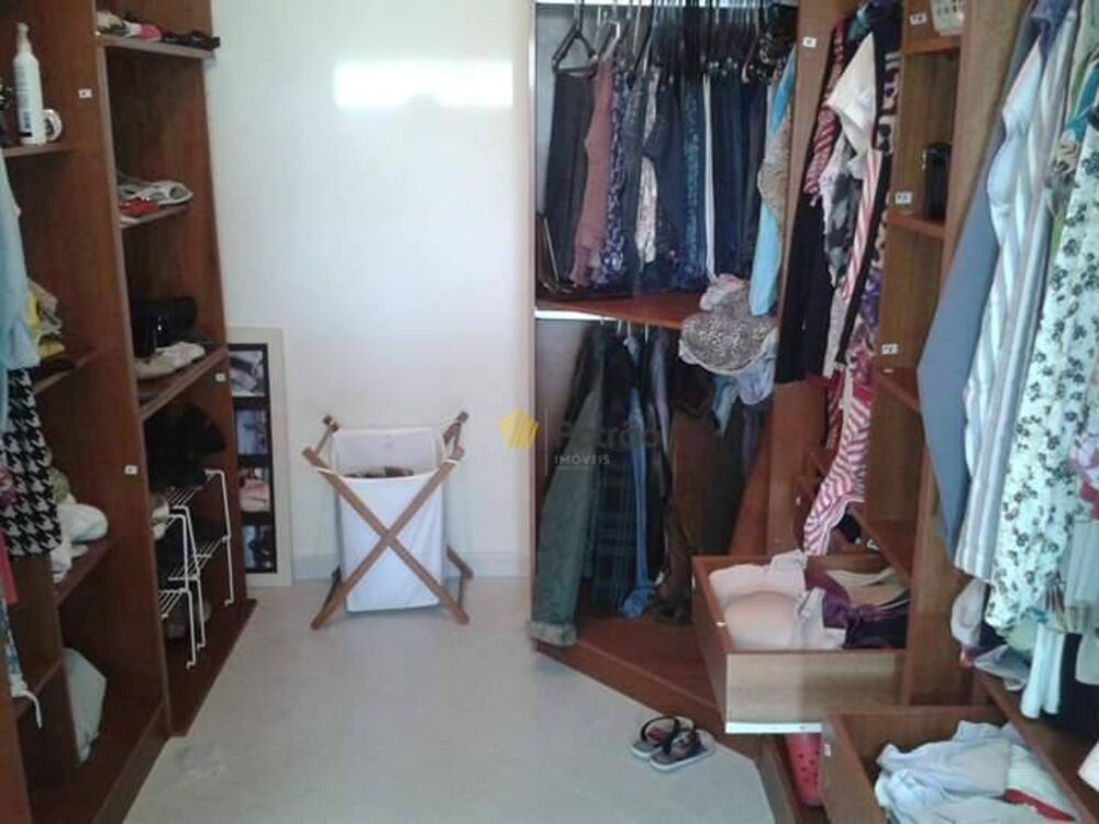 Casa, 3 quartos, 333 m² - Foto 1