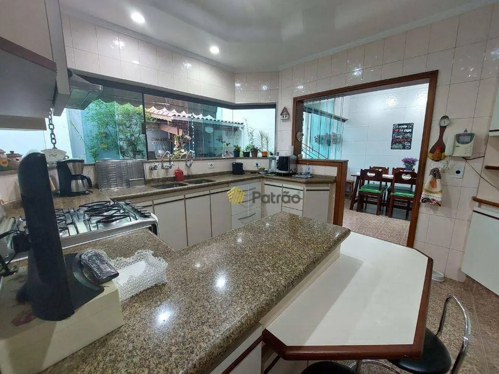 Sobrado, 4 quartos, 333 m² - Foto 8