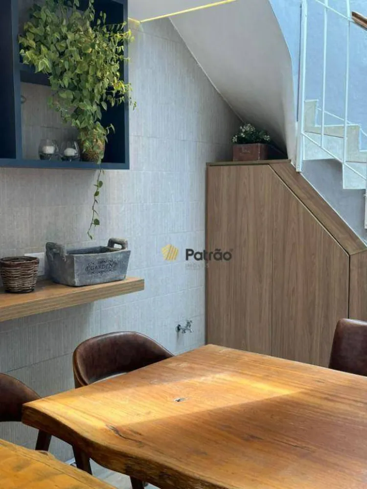 Sobrado, 3 quartos, 270 m² - Foto 2
