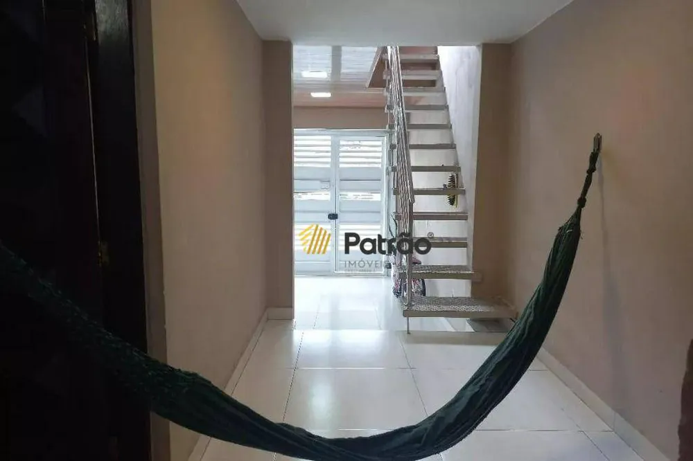 Sobrado, 3 quartos, 156 m² - Foto 1