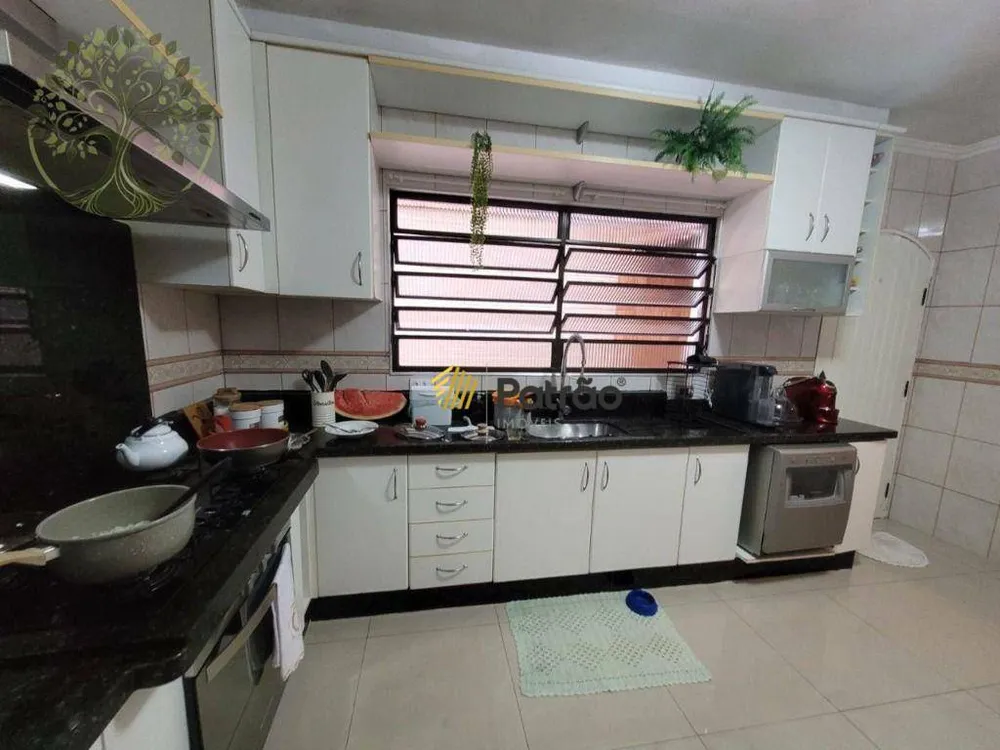 Sobrado, 5 quartos, 256 m² - Foto 1