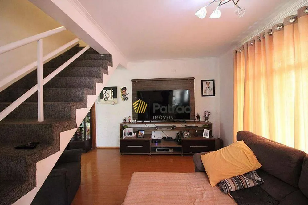 Casa, 3 quartos, 239 m² - Foto 2