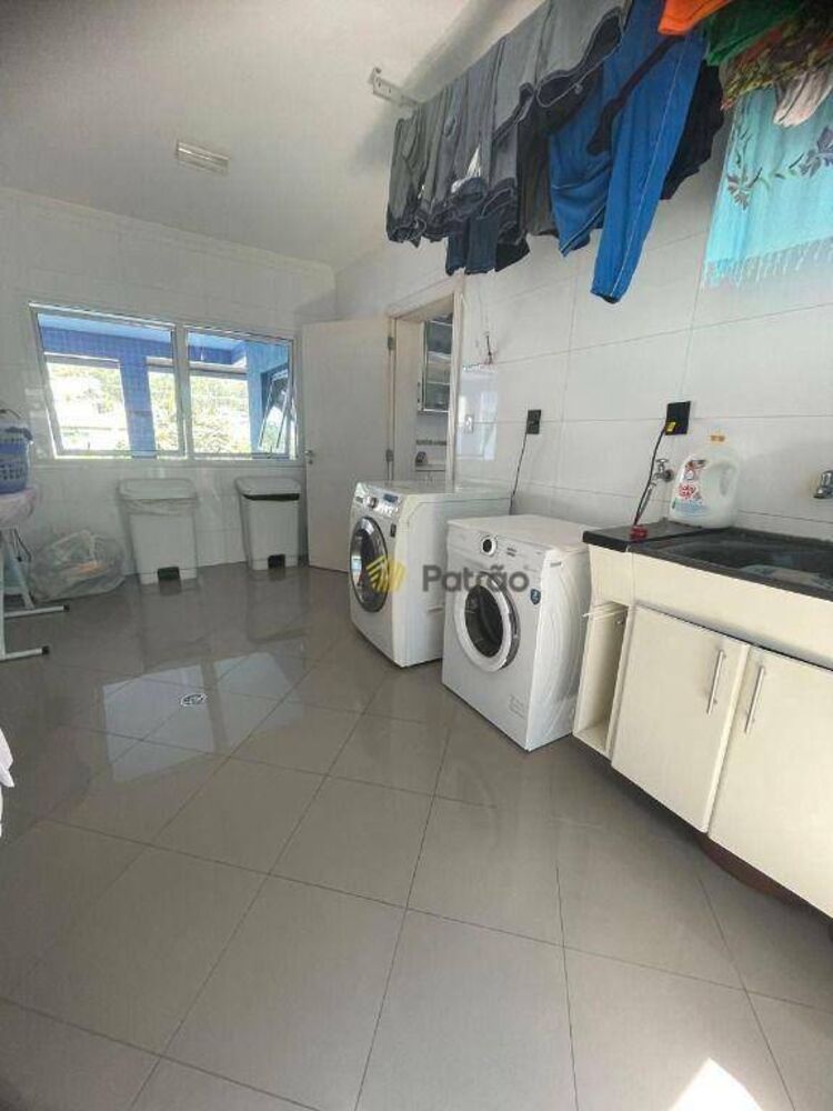 Casa de Condomínio à venda com 5 quartos, 542m² - Foto 3