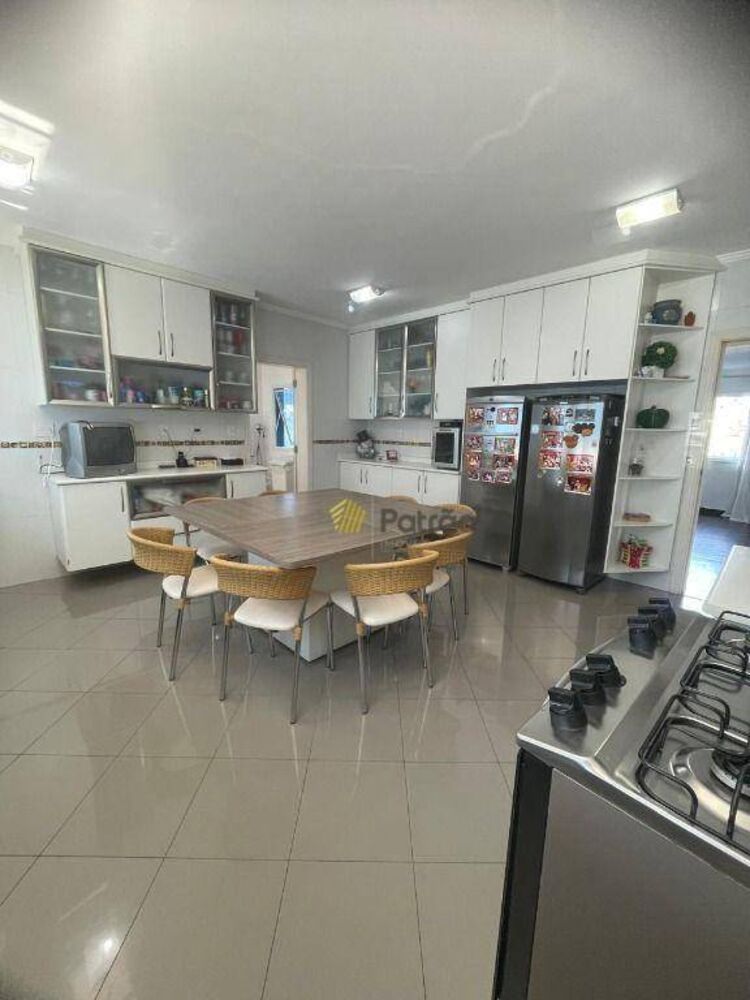 Casa de Condomínio à venda com 5 quartos, 542m² - Foto 1
