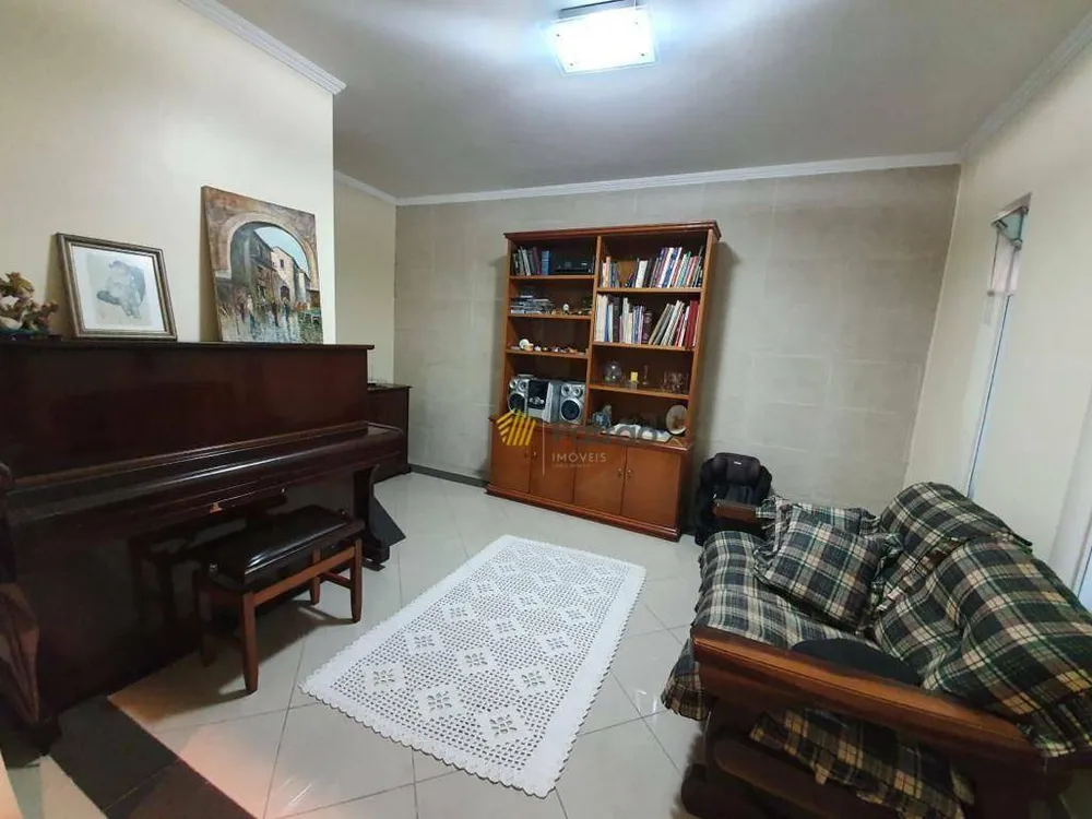 Casa, 4 quartos, 255 m² - Foto 3