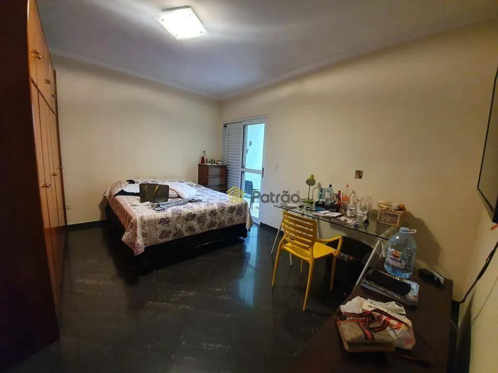 Casa, 4 quartos, 255 m² - Foto 11