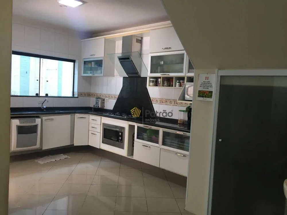 Casa, 3 quartos, 415 m² - Foto 3