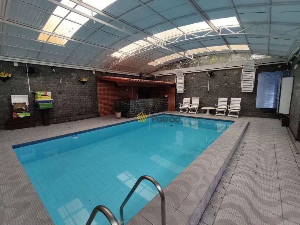 Casa, 2 quartos, 234 m² - Foto 2