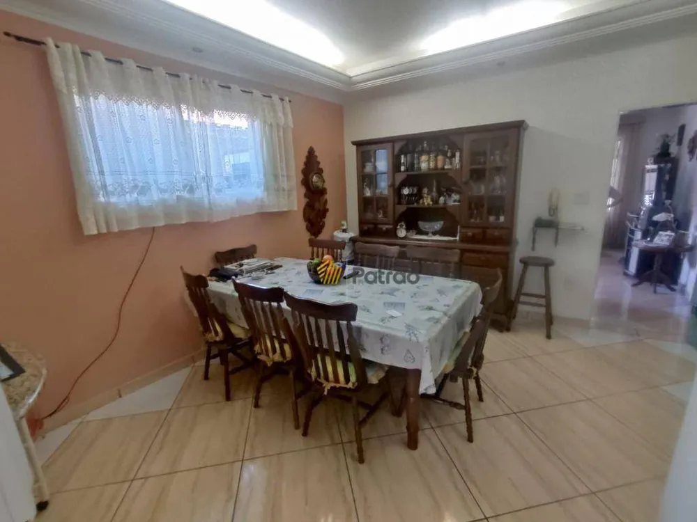 Casa, 2 quartos, 234 m² - Foto 8