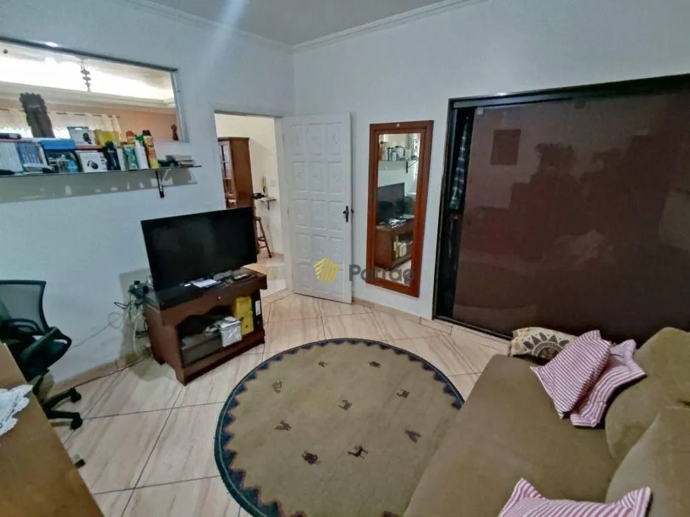 Casa, 2 quartos, 234 m² - Foto 10