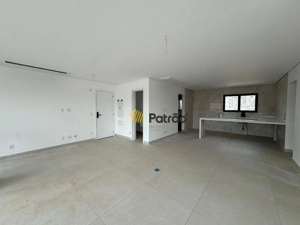 Apartamento, 3 quartos, 141 m² - Foto 2