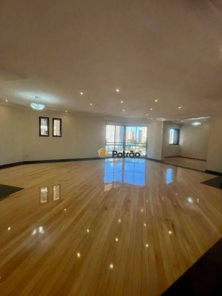 Apartamento, 3 quartos, 207 m² - Foto 1