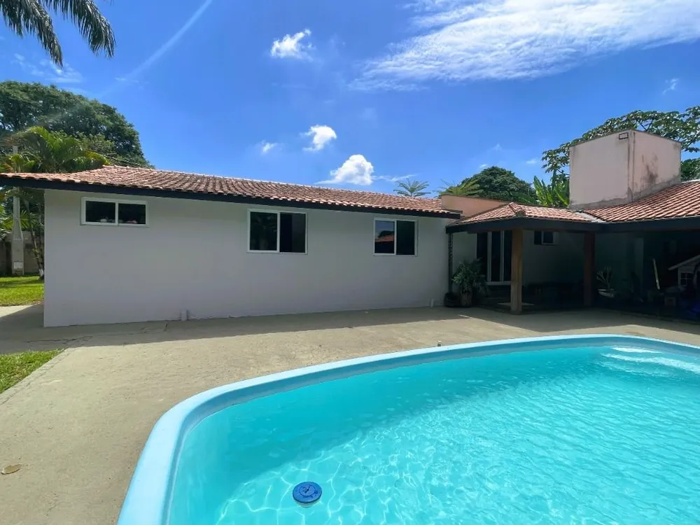 Chácara, 6 quartos, 2240 m² - Foto 1