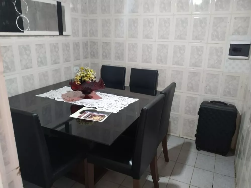 Casa à venda com 4 quartos, 130m² - Foto 2