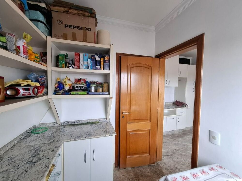 Apartamento, 4 quartos, 205 m² - Foto 2