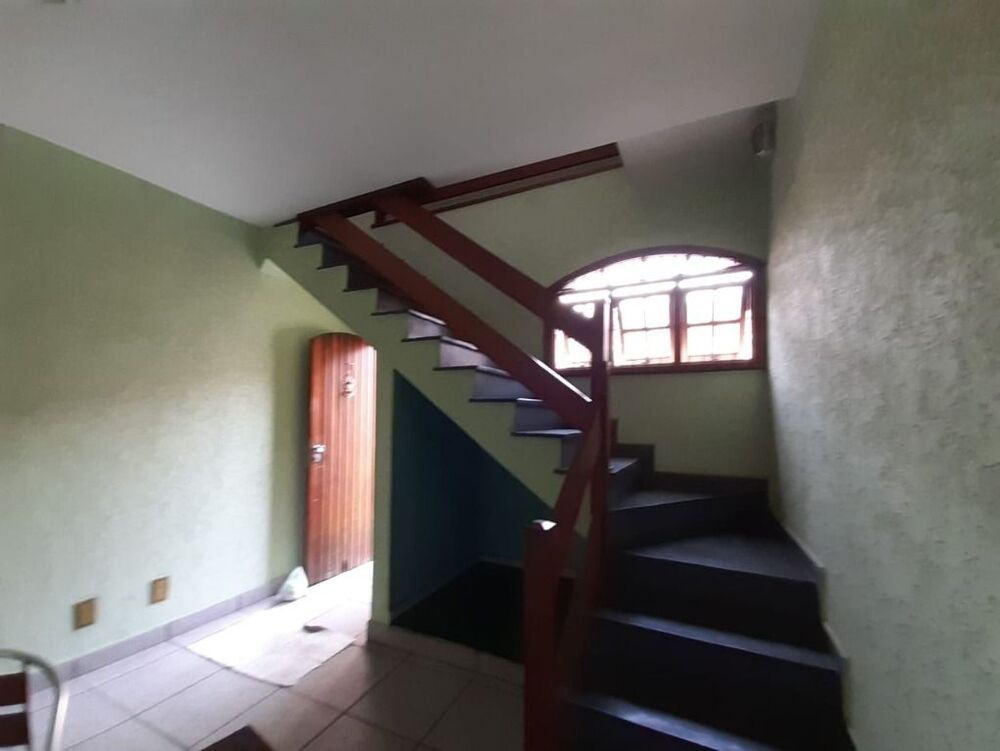 Sobrado à venda com 2 quartos, 253m² - Foto 12