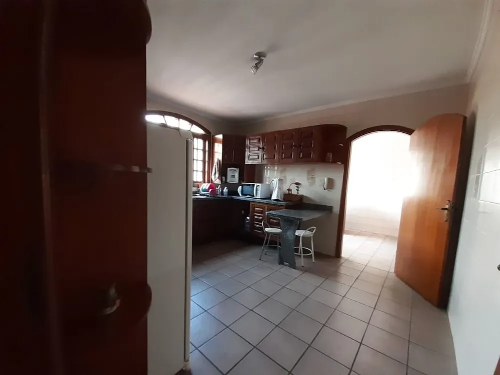 Sobrado, 2 quartos, 253 m² - Foto 1