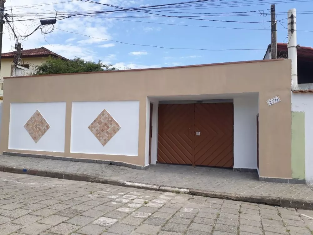 Casa à venda com 3 quartos, 150m² - Foto 2