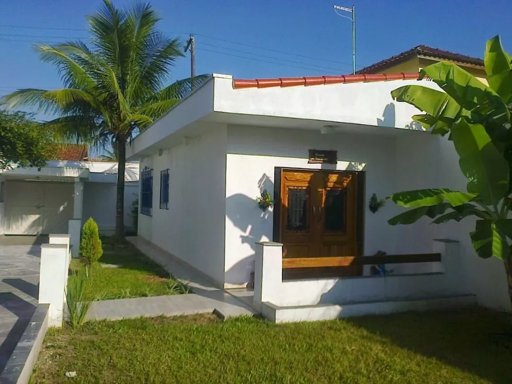 Casa à venda com 3 quartos, 150m² - Foto 1