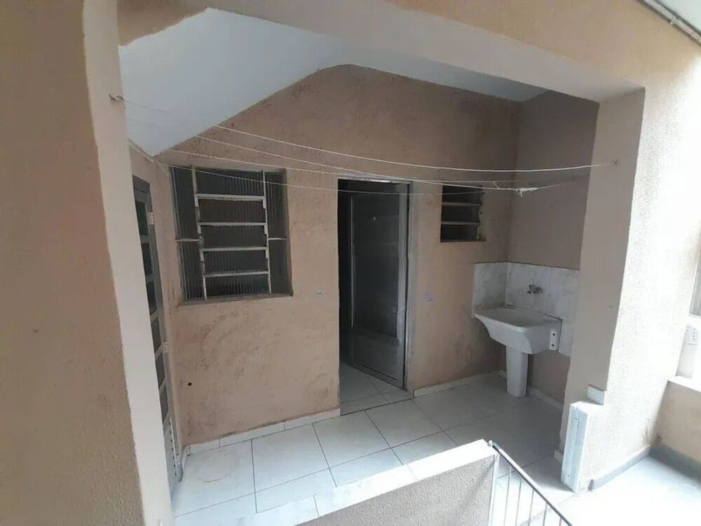Casa para alugar com 1 quarto, 35m² - Foto 2