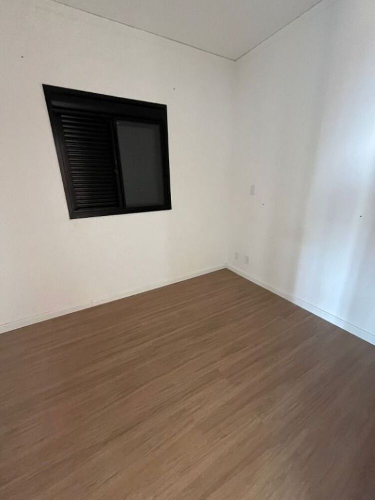 Apartamento à venda com 2 quartos, 45m² - Foto 4