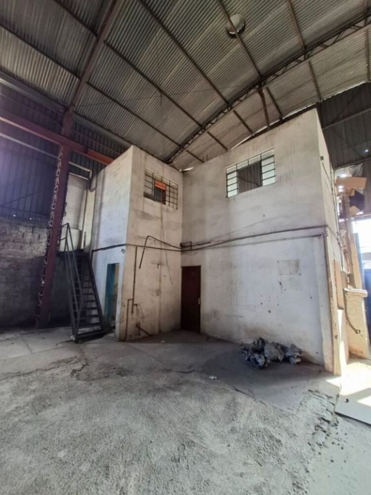 Depósito-Galpão-Armazém para alugar, 330m² - Foto 3