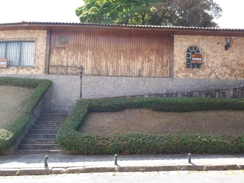 Casa, 6 quartos, 600 m² - Foto 1