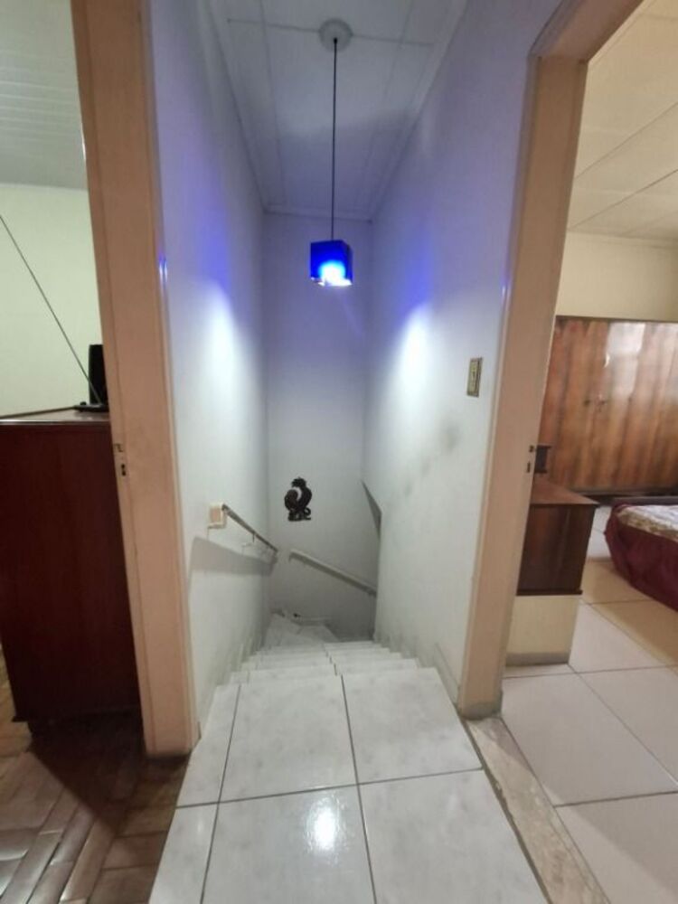 Sobrado, 5 quartos, 180 m² - Foto 2