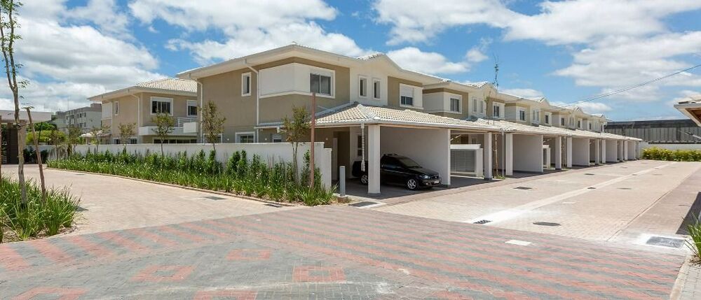 Casa, 3 quartos, 90 m² - Foto 1