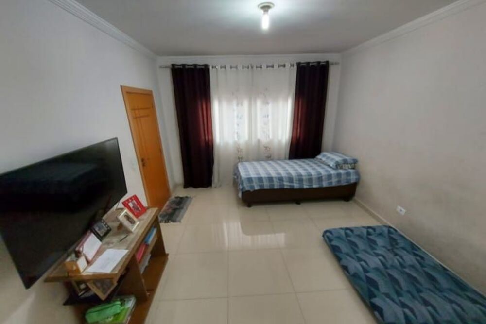 Sobrado, 8 quartos, 124 m² - Foto 1