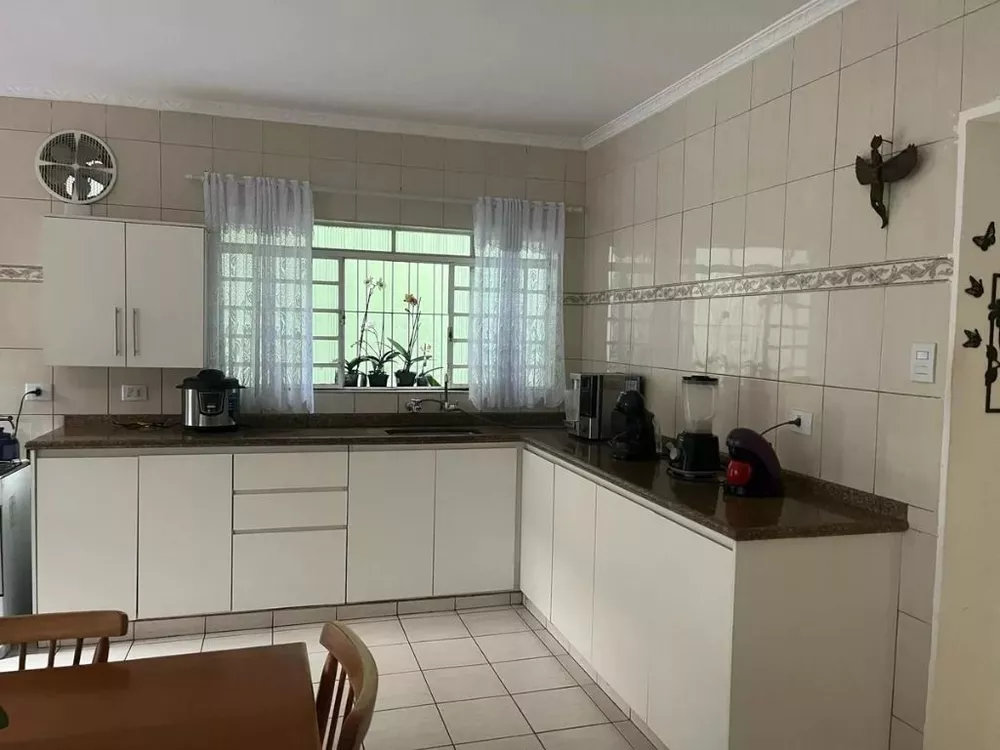 Sobrado, 3 quartos, 200 m² - Foto 3