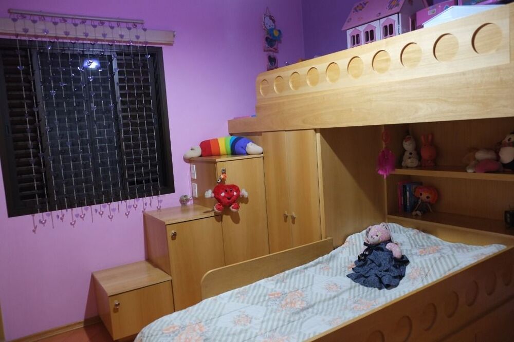 Sobrado à venda com 3 quartos, 211m² - Foto 1