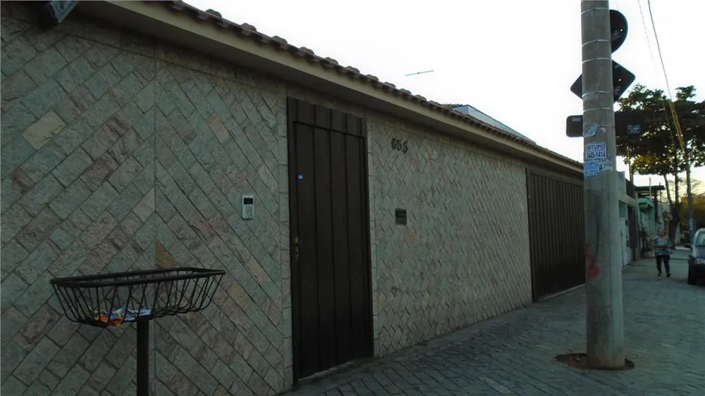 Casa, 5 quartos, 243 m² - Foto 1