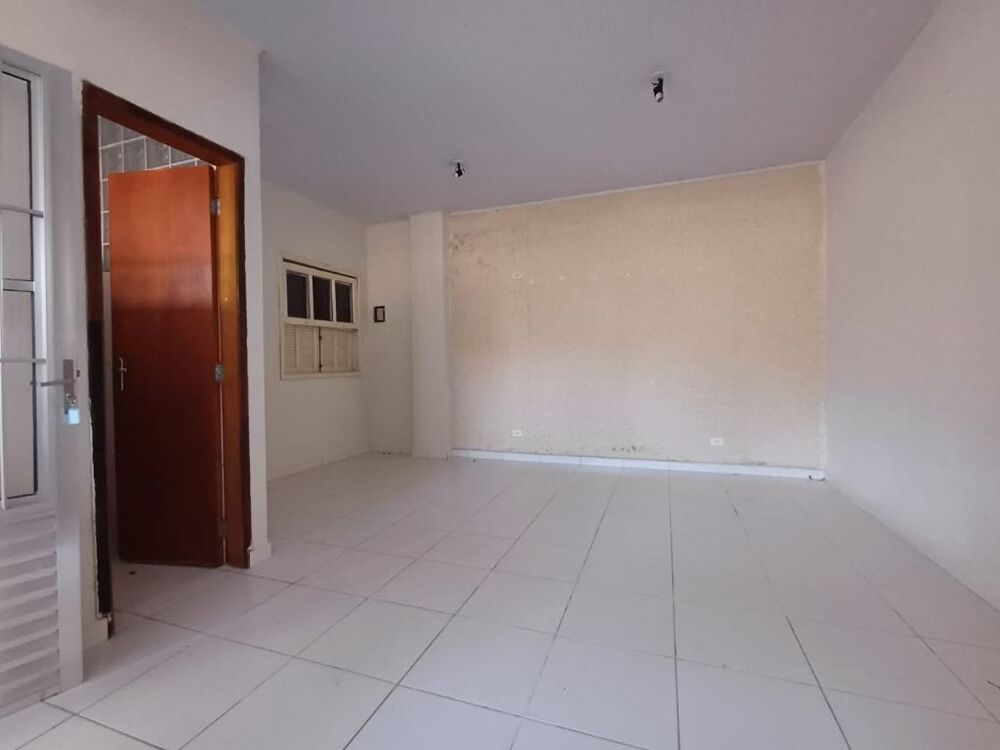 Casa para alugar com 1 quarto, 50m² - Foto 4