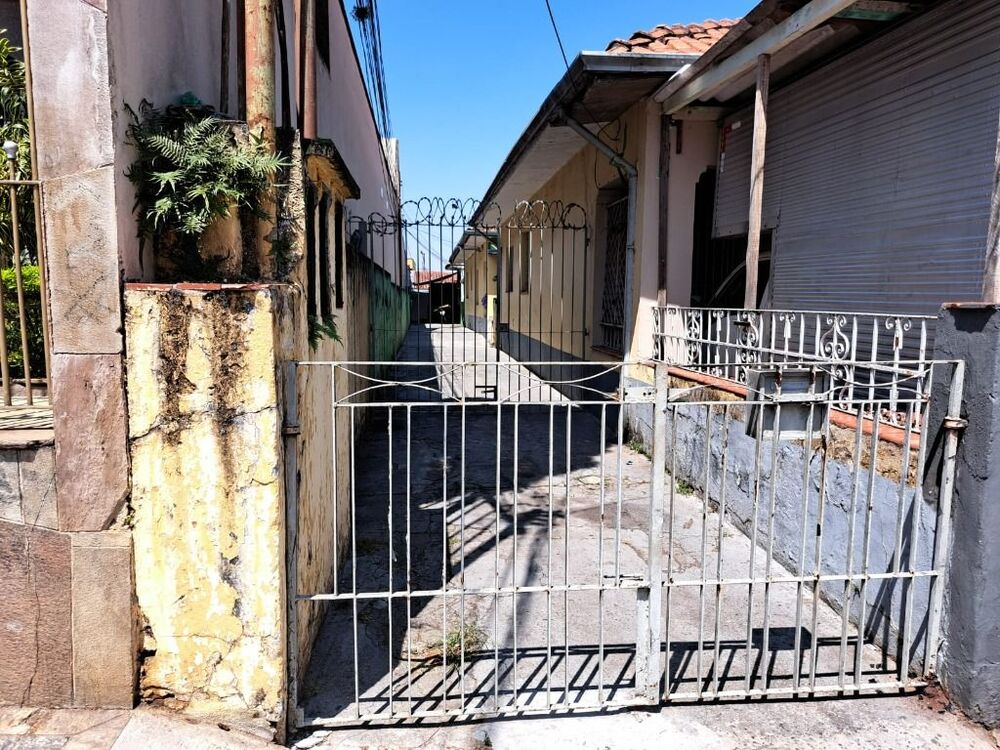 Casa, 6 quartos, 480 m² - Foto 1