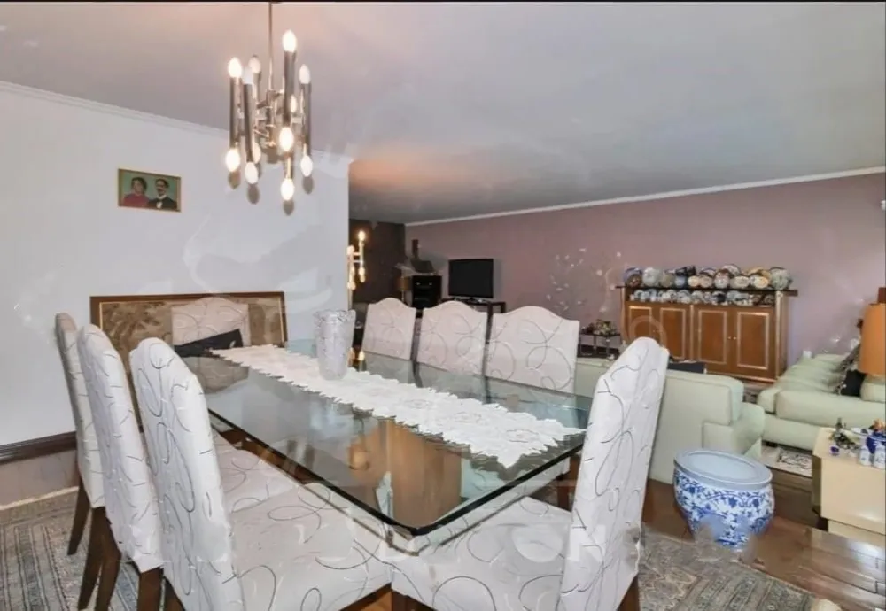 Sobrado, 8 quartos, 447 m² - Foto 1