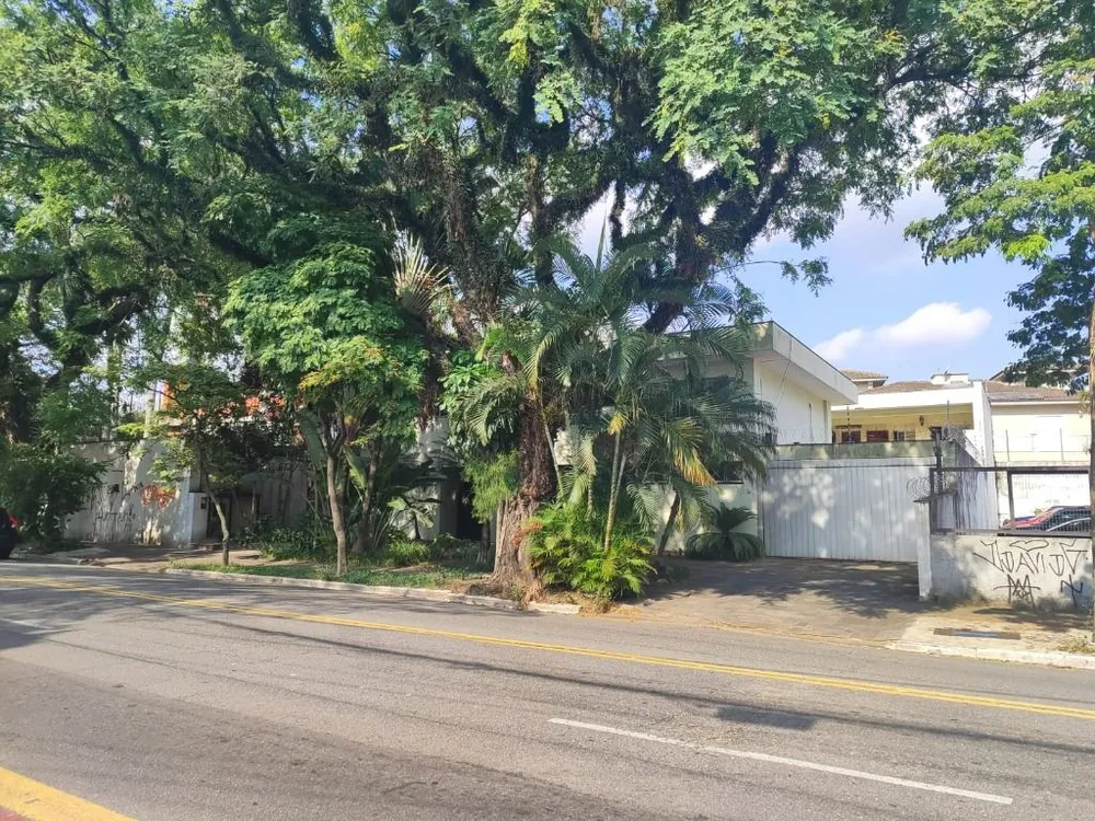 Sobrado, 8 quartos, 447 m² - Foto 3