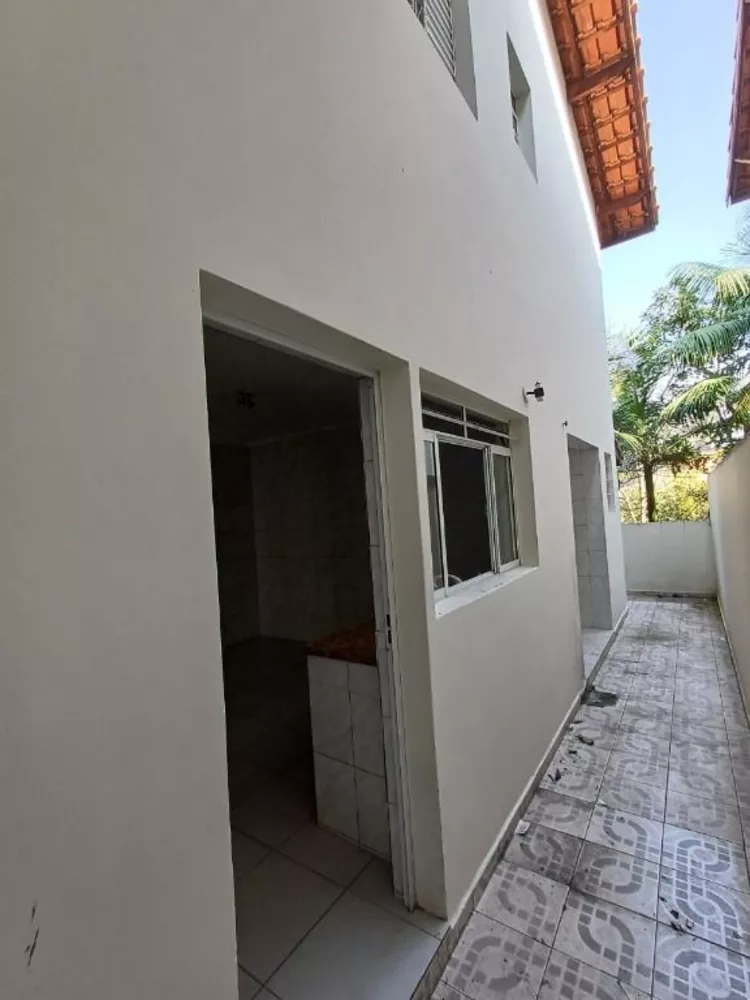 Sobrado para alugar com 3 quartos, 70m² - Foto 3