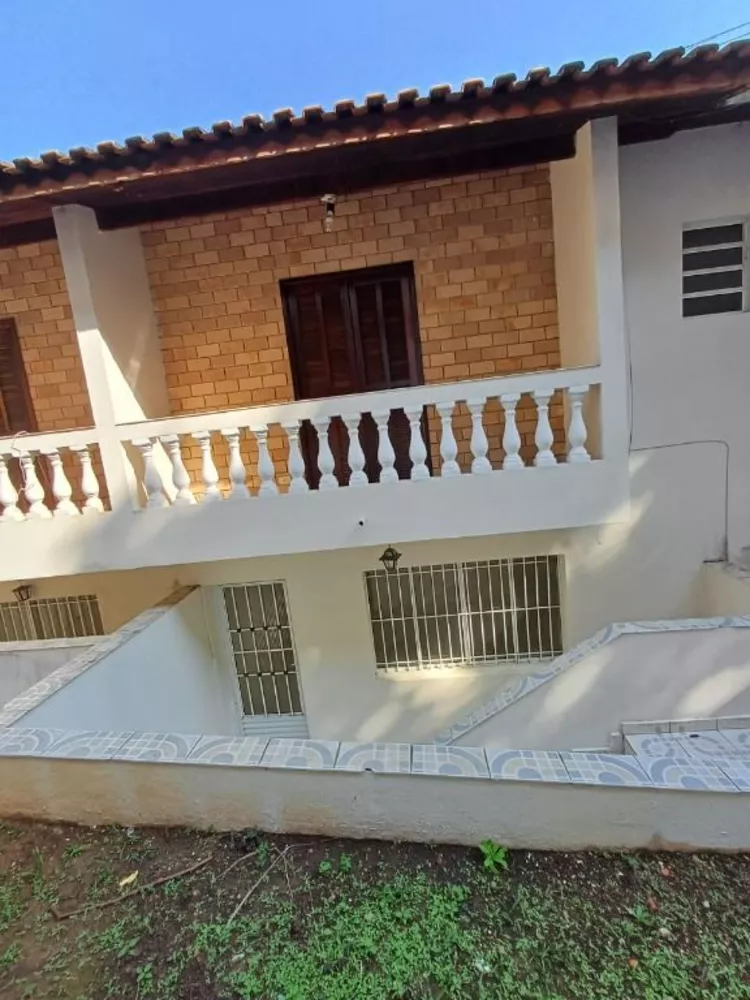 Sobrado para alugar com 3 quartos, 70m² - Foto 1