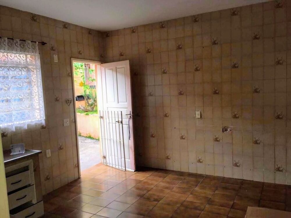 Casa, 6 quartos, 228 m² - Foto 1