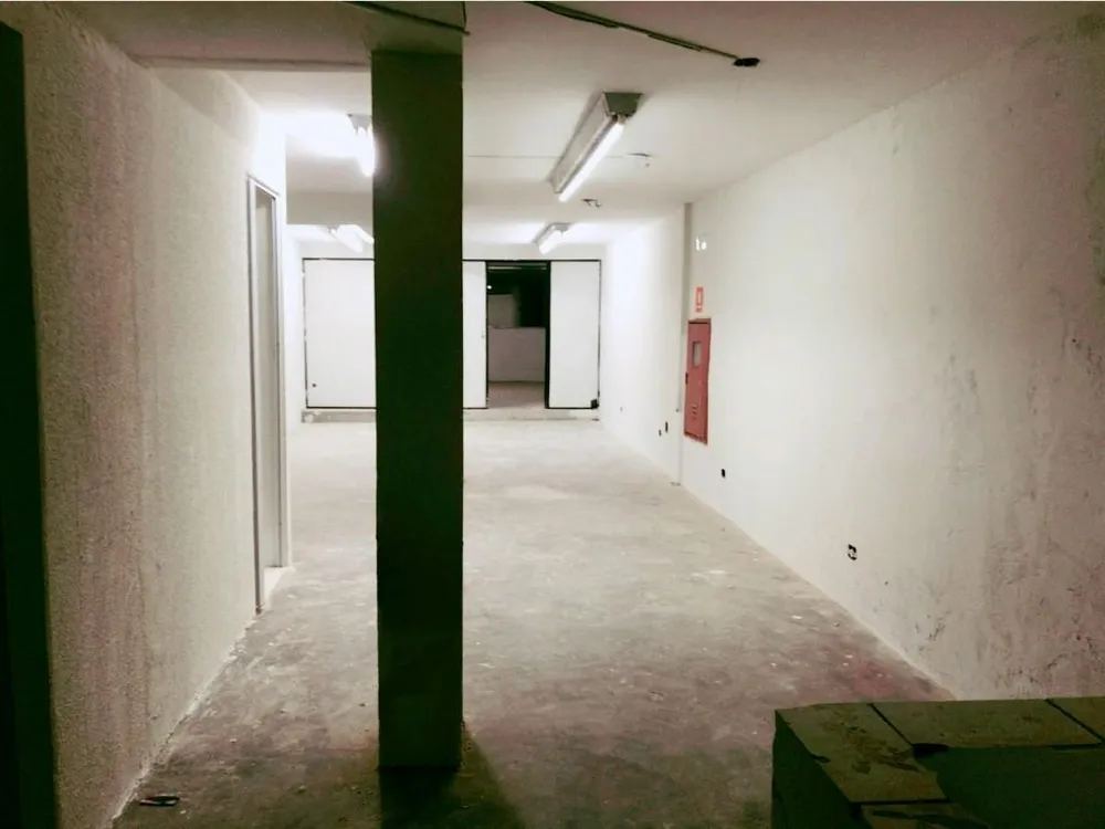 Loja-Salão, 220 m² - Foto 1
