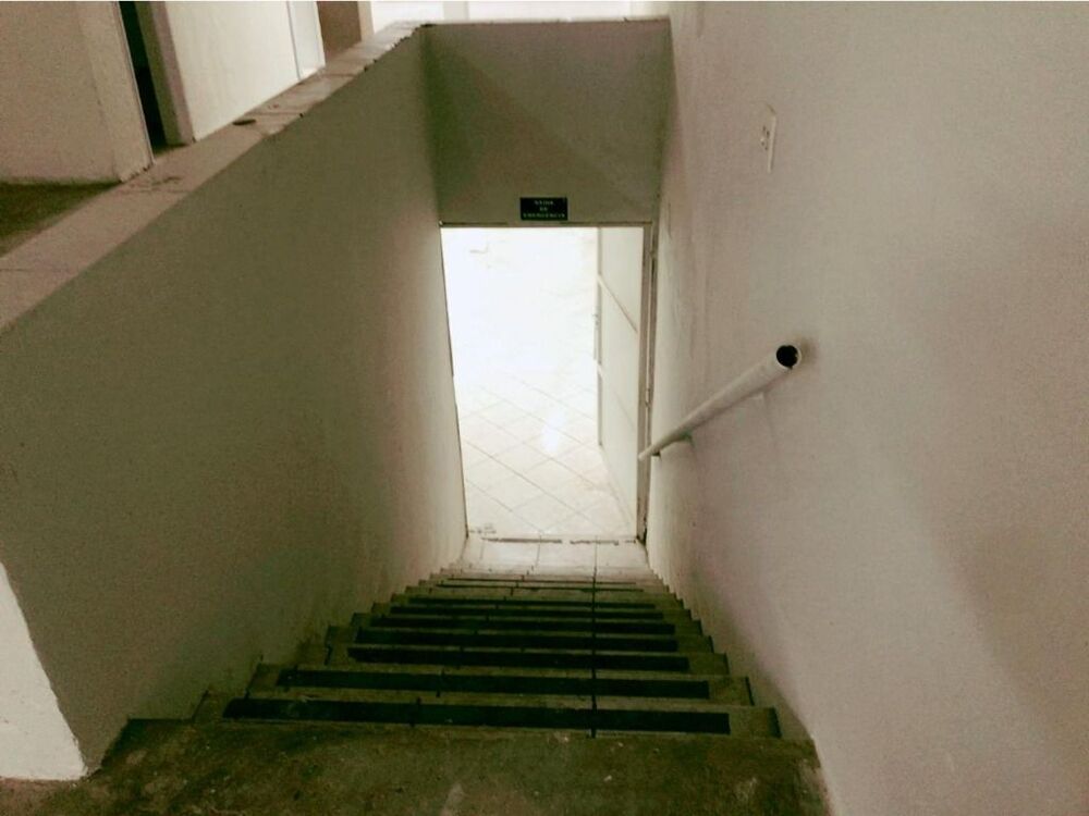 Loja-Salão, 220 m² - Foto 1