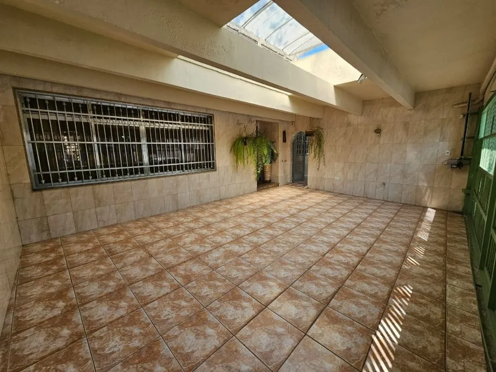 Casa, 4 quartos, 240 m² - Foto 4