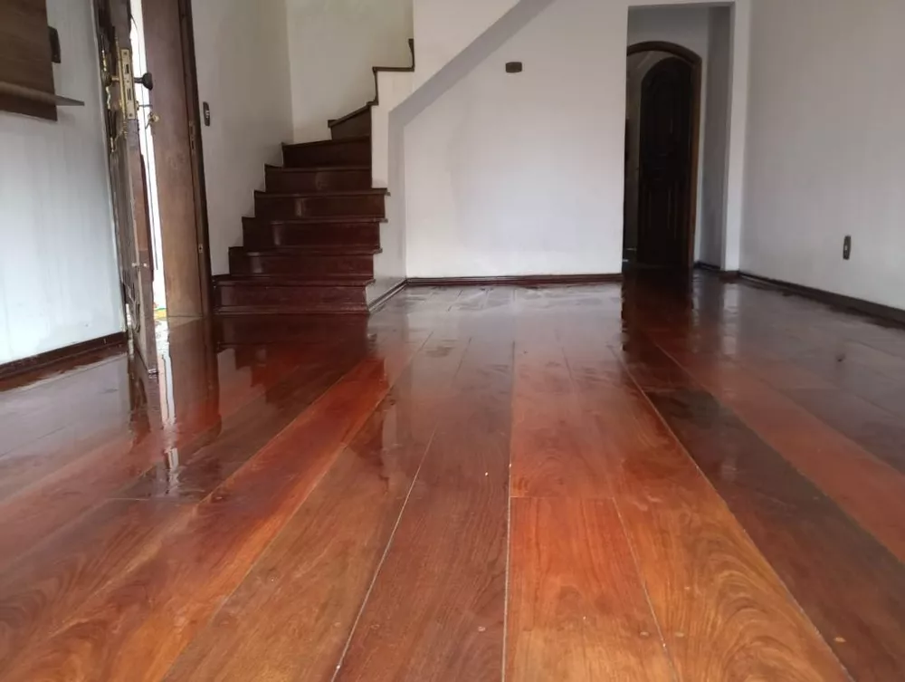 Sobrado para alugar com 2 quartos, 230m² - Foto 4