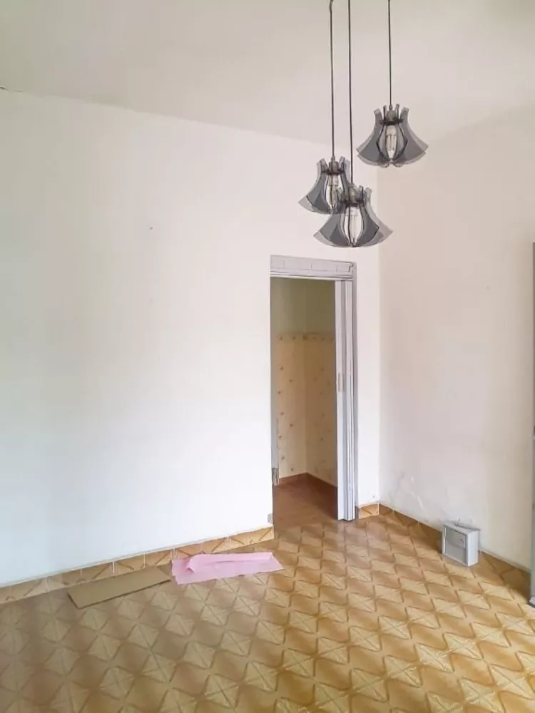 Casa à venda com 2 quartos, 70m² - Foto 3