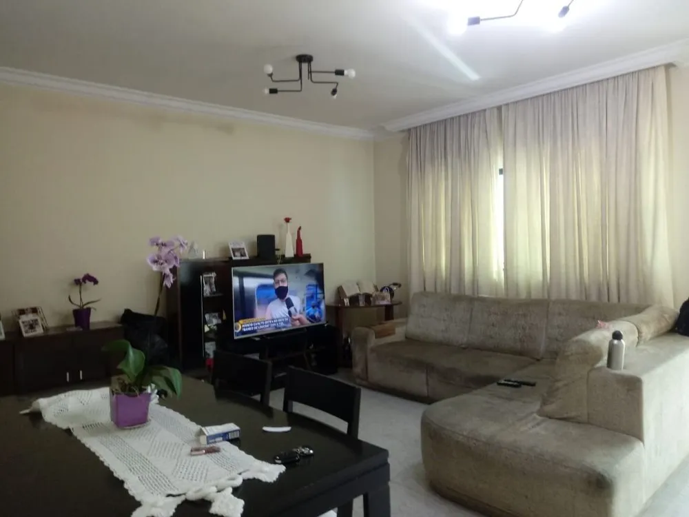 Sobrado, 3 quartos, 300 m² - Foto 1