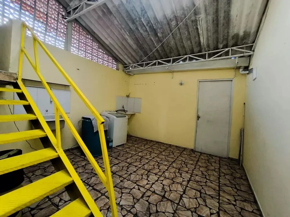 Casa, 6 quartos, 50 m² - Foto 8